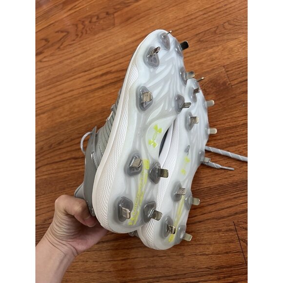 New Under Armour Yard Low Metal Basebball Cleats-3025592-100, SZ 6.5 - Picture 4 of 6